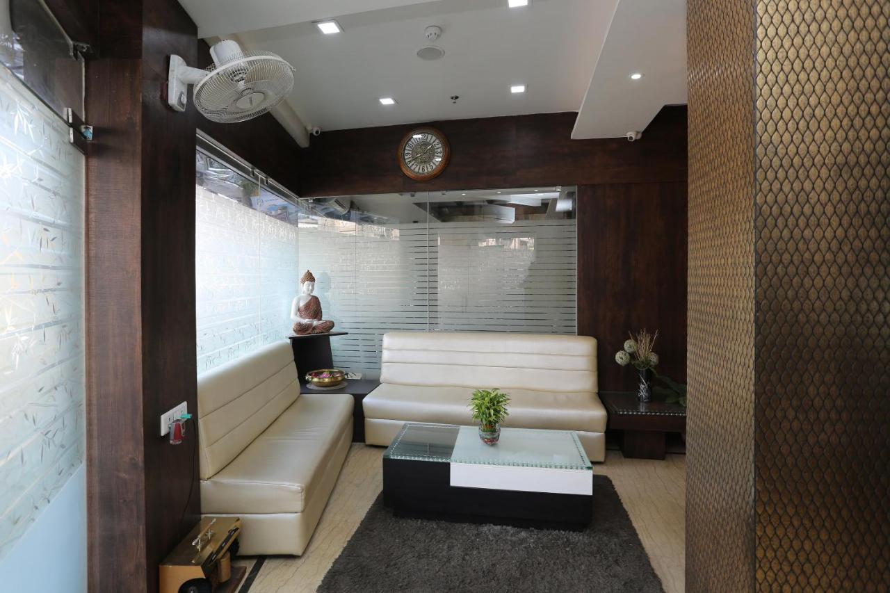 Oyo 7790 Hotel Royal Height Calcutta Exteriör bild
